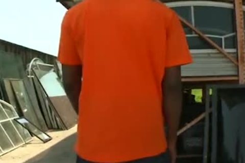 Junkyard Thug Taking hellos Break