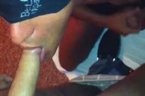 Questi two Piskelli Hanno Visto I Miei movie scene E Mi Hanno Contattato Per Un Incontro. eighteen Anni (con Maglia Addosso E Pelle Piu Chiara) Uno , 22 L'altro (pelle PiÃ¹ Scura), Si Sono Presentati Come Etero Curiosi, E Comunque Alle Primissime Esp