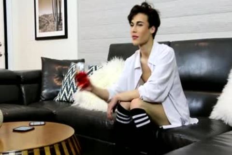 On The daybed With juicy Greco - Greco Rai