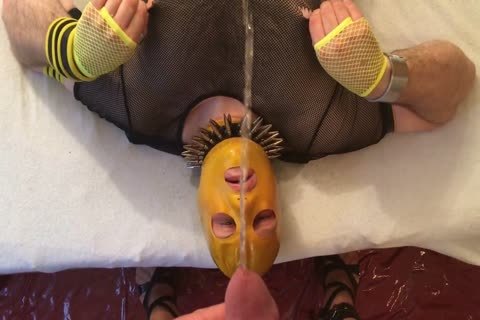 Crossdresser BDSM sex scene