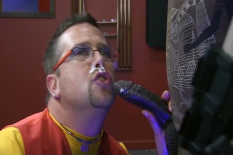ROB BROWN: sucking gigantic darksome BONER