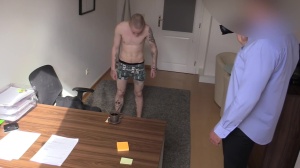 A tattoo artist with super taut and sensitive backdoor