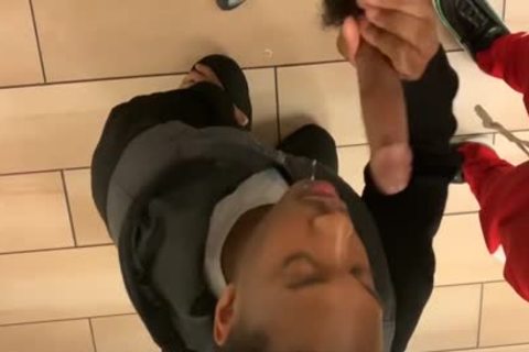 Reggie & friend Getting bj In Mall bathroom dark Thug