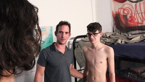 FamilyDick.com: Greg Mckeon , Sammy Eros plus Dante Drackis