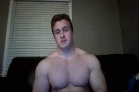 powerful Hunk Jerks Off On web camera