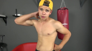 EastBoys - Muscled amateur finds pleasure in hard slamming