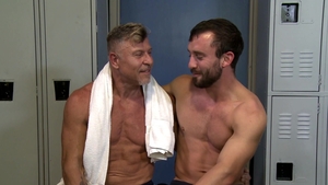 MenOver30 - Loud sex with gay Mike in tandem with Mike Gaite