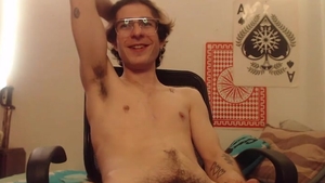 Skinny fellow With Glasses jerking off His 10-Pounder