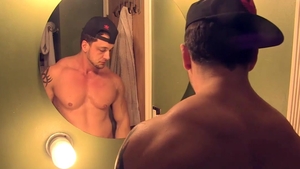 AmericanMuscleHunks: Joey jerking Joey D