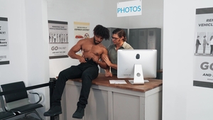 Men: Tony Tasting Mu's Hole in Public