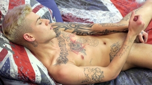 Exhibitionist Extraordinaire: Mickey's Debut