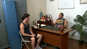 Men: Testing the Twink's Hairy Bubble Butt